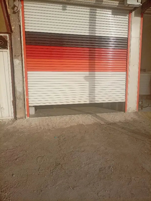 یک مغازه جهت اجاره داده میشود