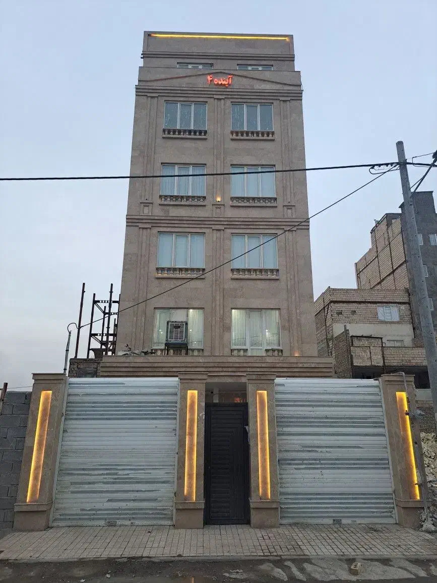 آپارتمان ۱۰۰متری شکری