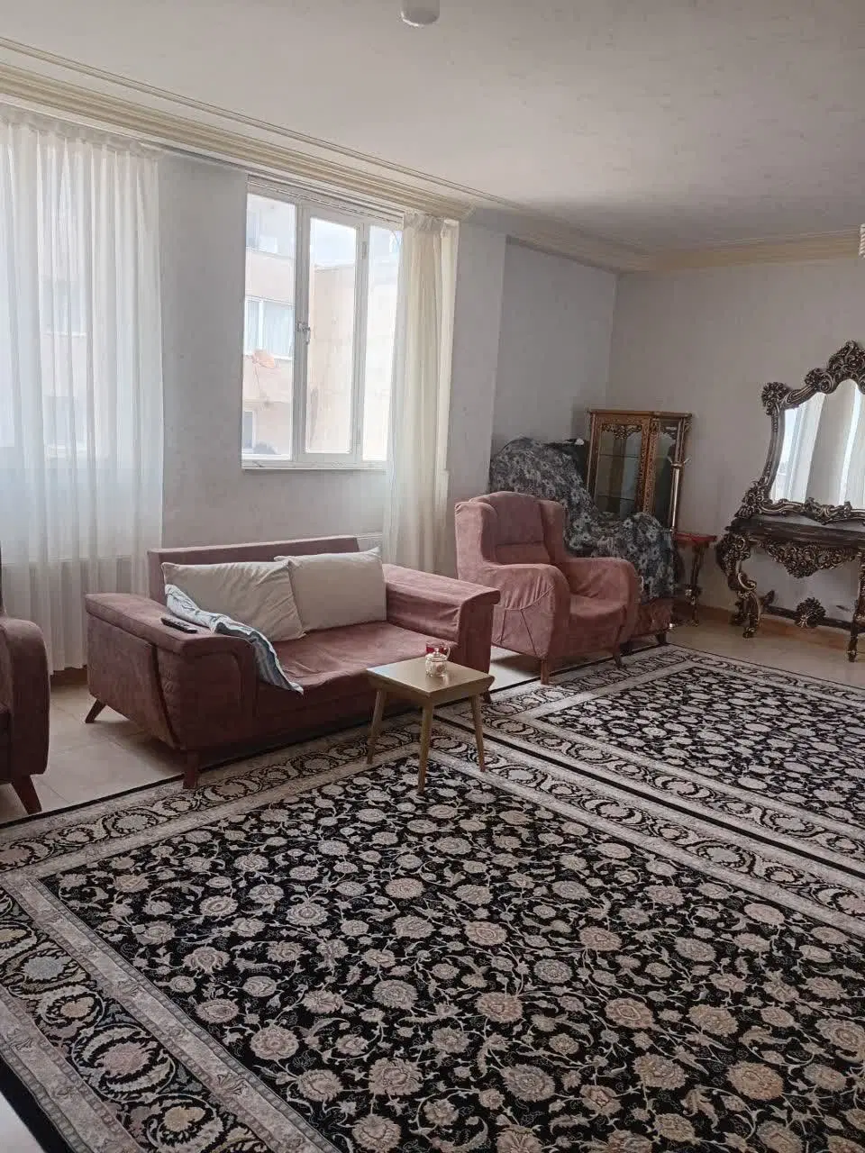 کارشناسان میدان ابن سینا