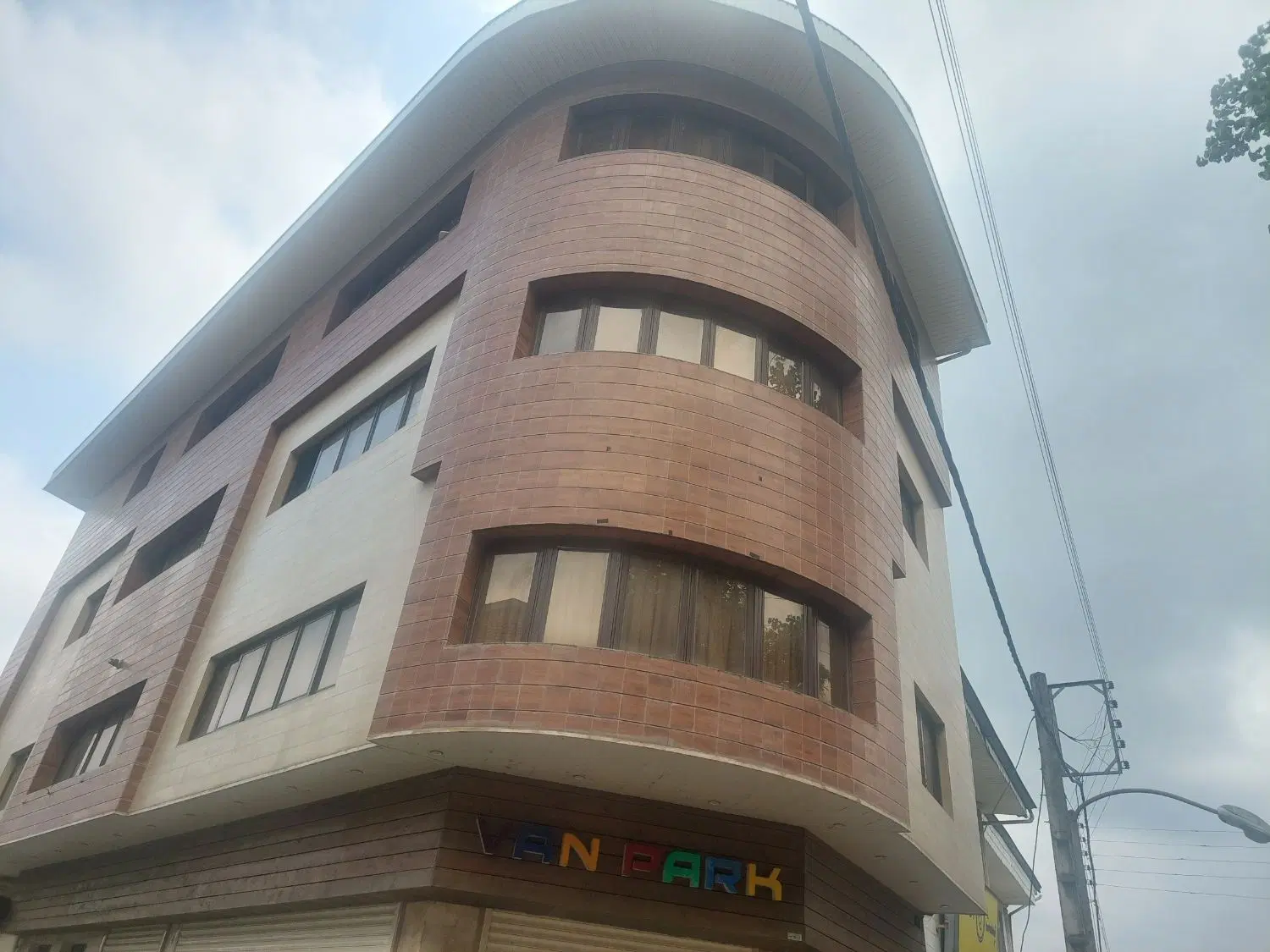 اجاره تجاری ۷۰ متری