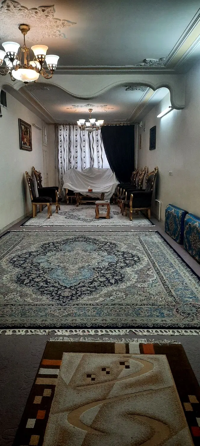 فروش خانه ویلایی ساخت ۱۳۸۰ با ۲۶۷ مترزمین