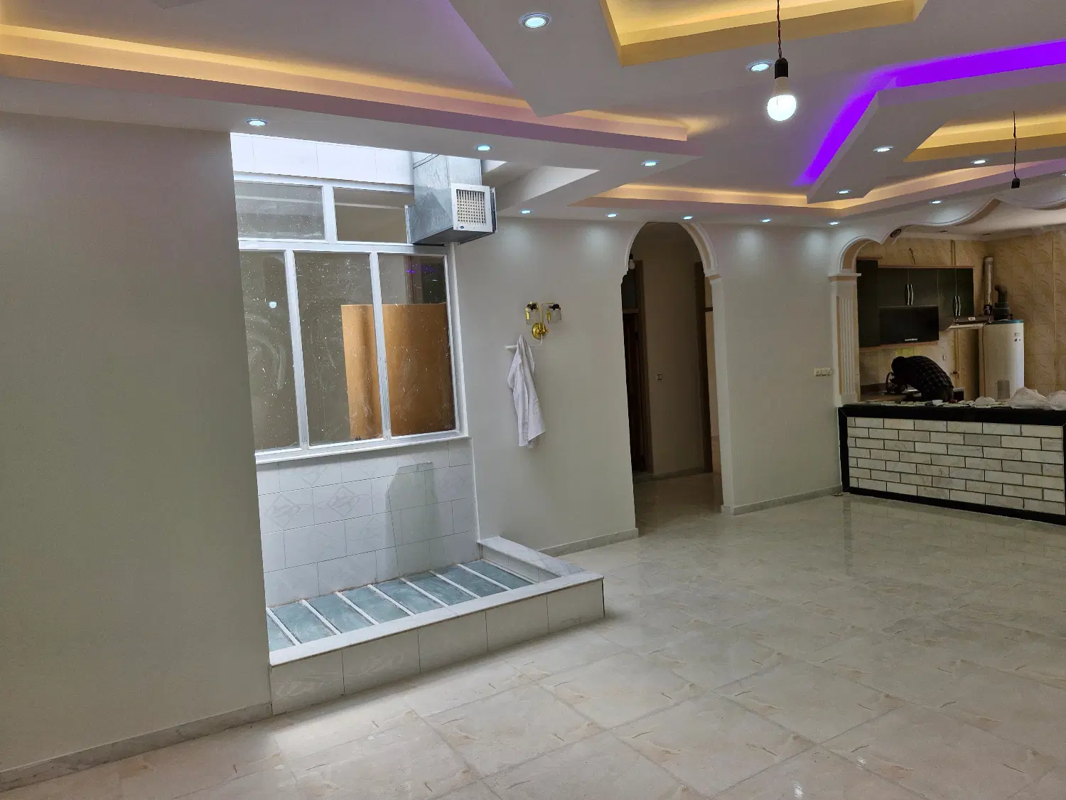 خانه ویلایی دوطبقه اسکلت فلزی عبور جدا شهرک ولیعصر