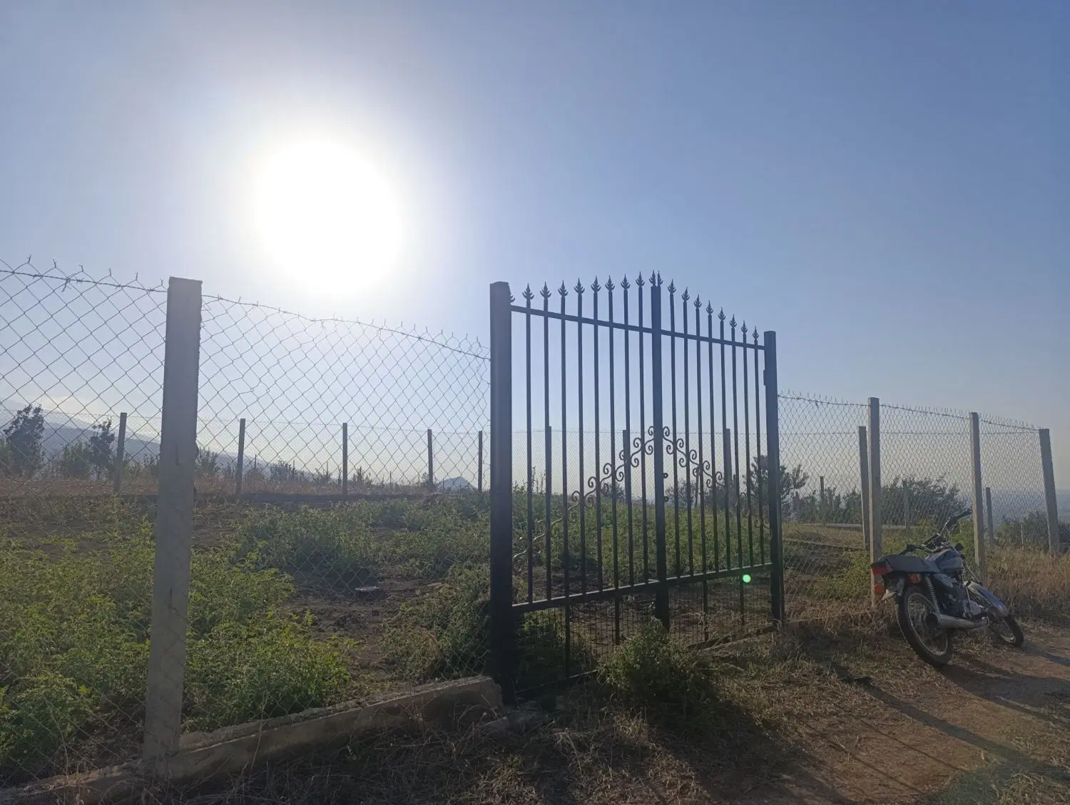 زمین باغی نوچمن
