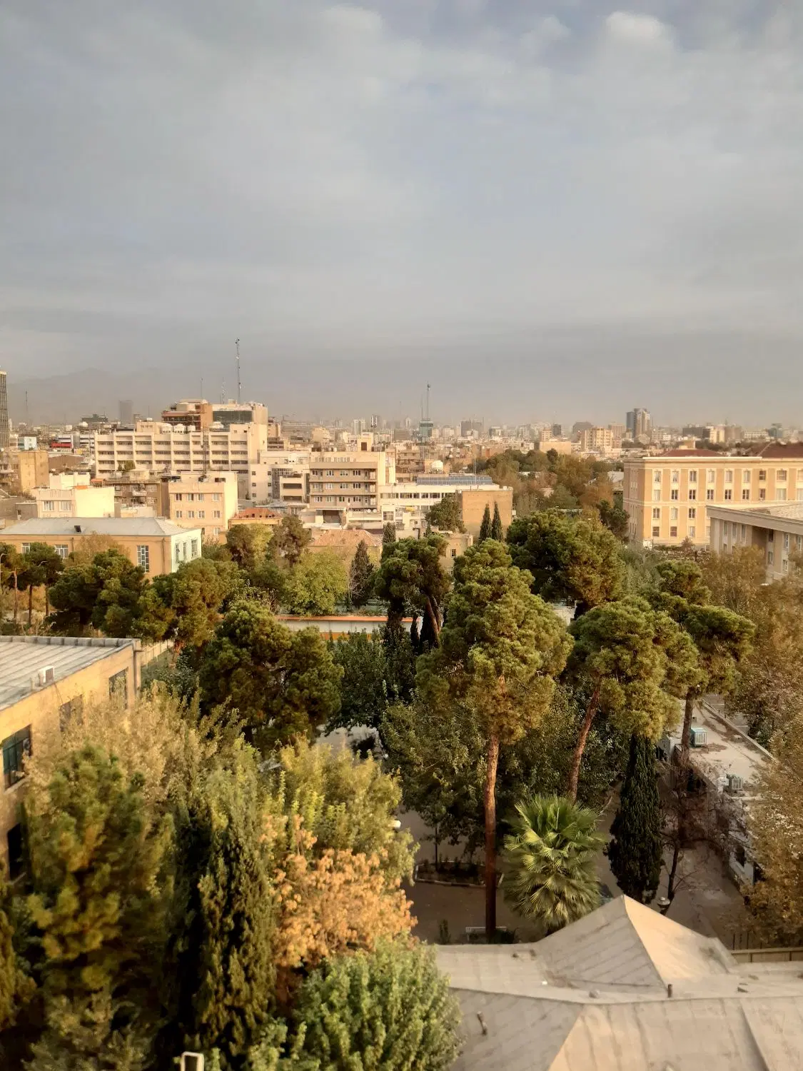 هزار متر زمین چهار دیواری دماوند سید آباد