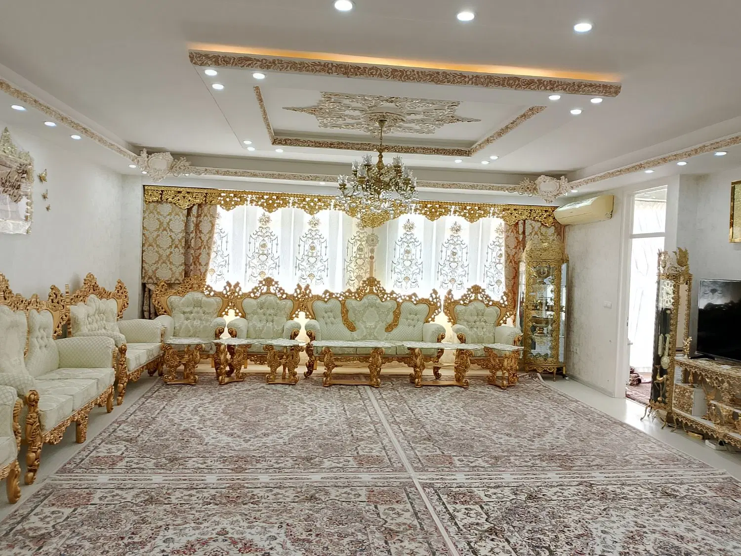 آپارتمان شیک و لوکس بدون خرج در قطران