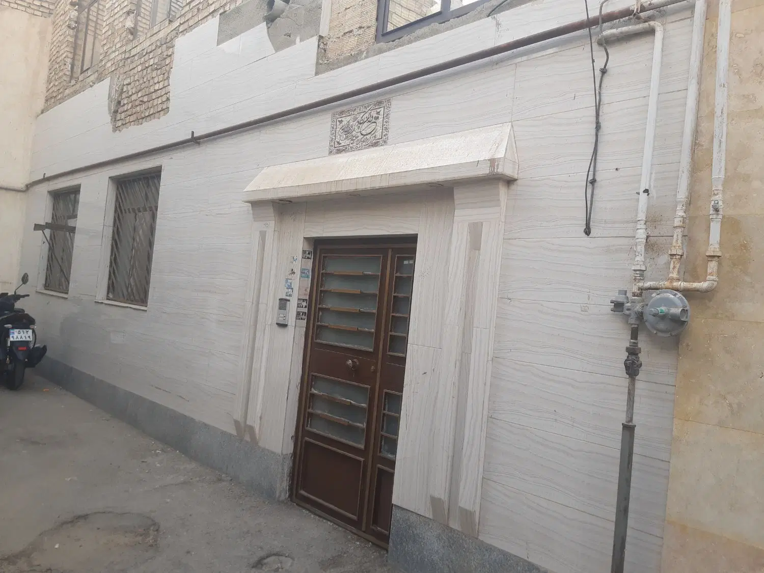 خانه دربستی ۱۰۰ متری اجاره داده میشود