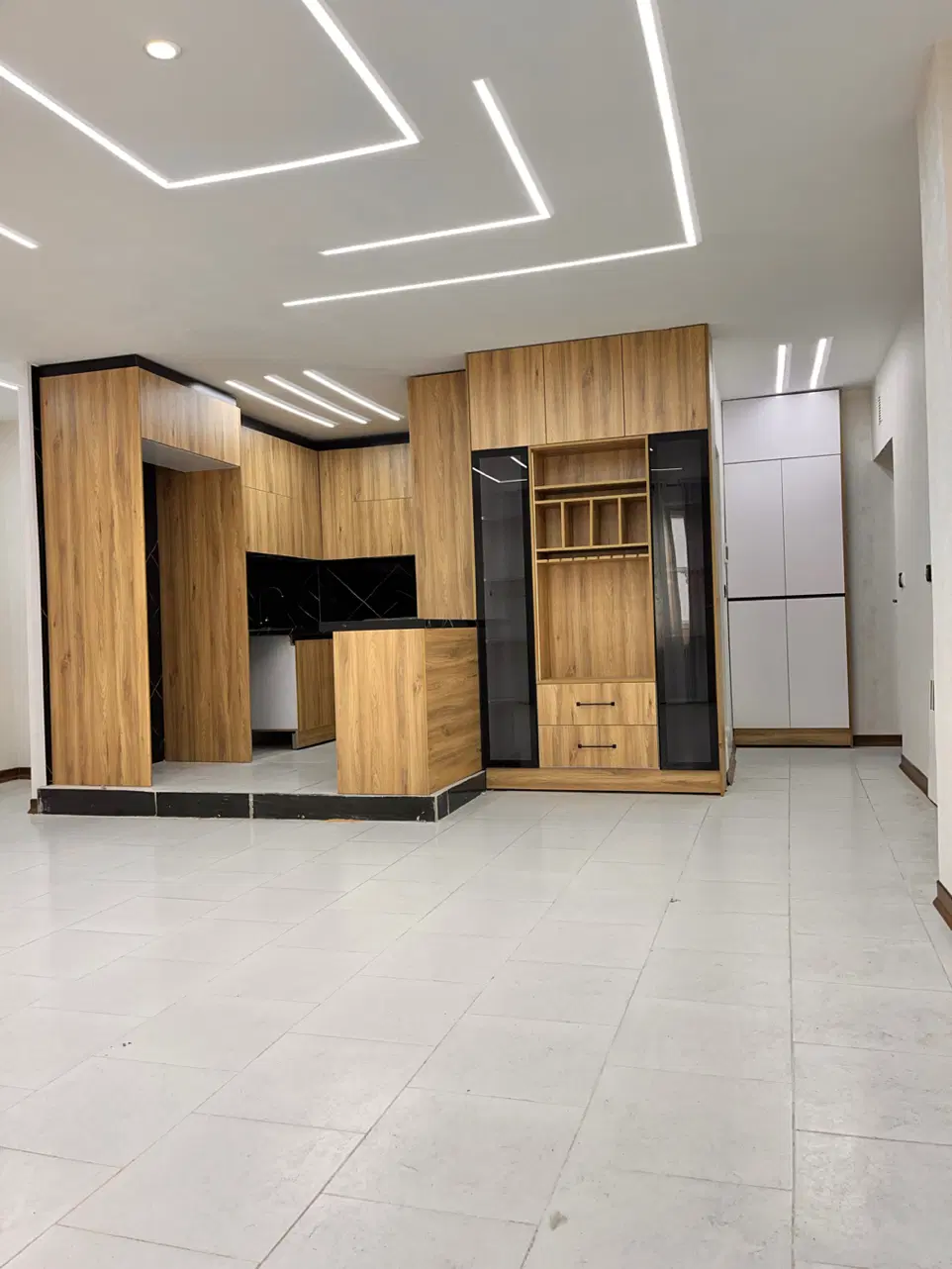 فروش‌ اپارتمان فول خوب کلید اول پرند