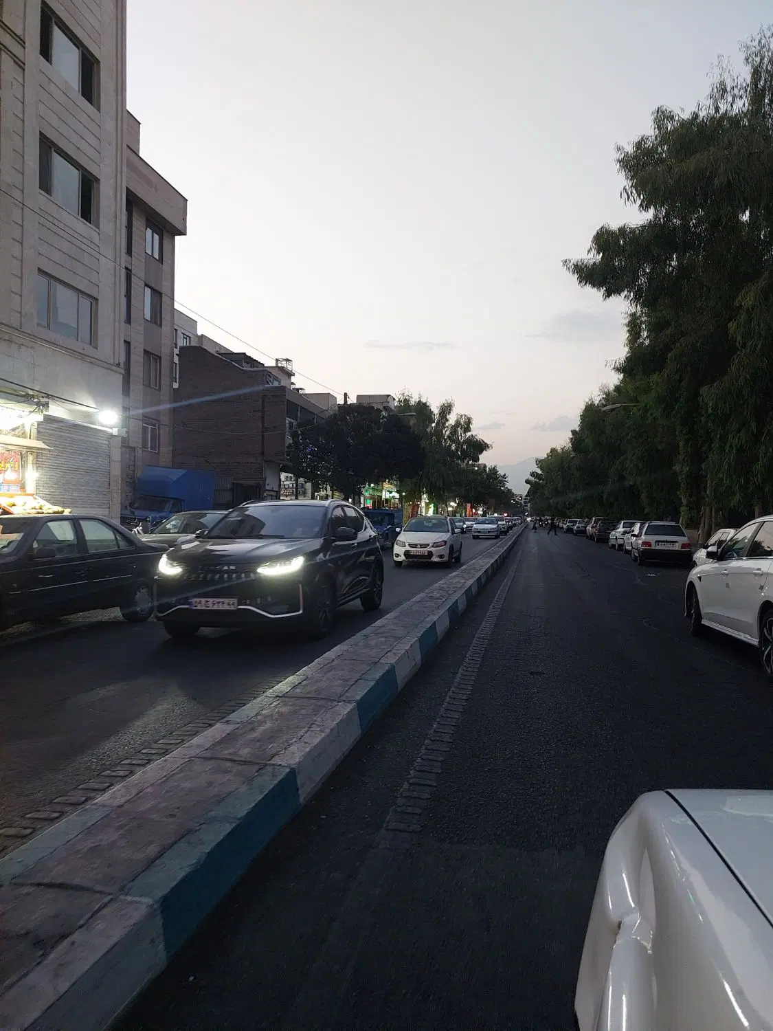 تجاری ۶۷ متری در خیابان ۱۶ متری