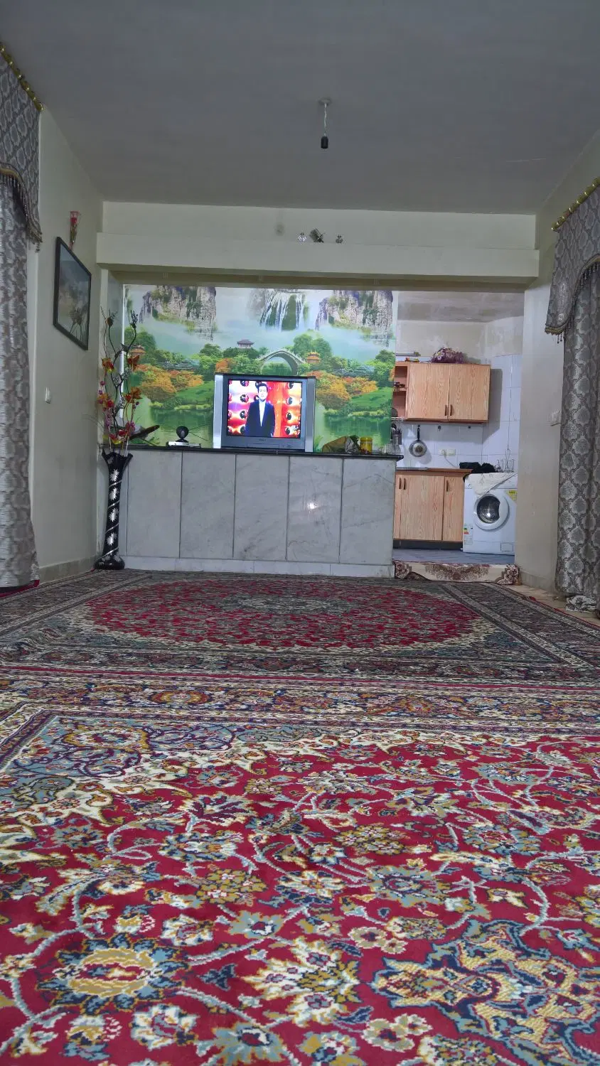 آپارتمان ۱۴۰متری سه خواب طبقه اول مجتمع جام جم