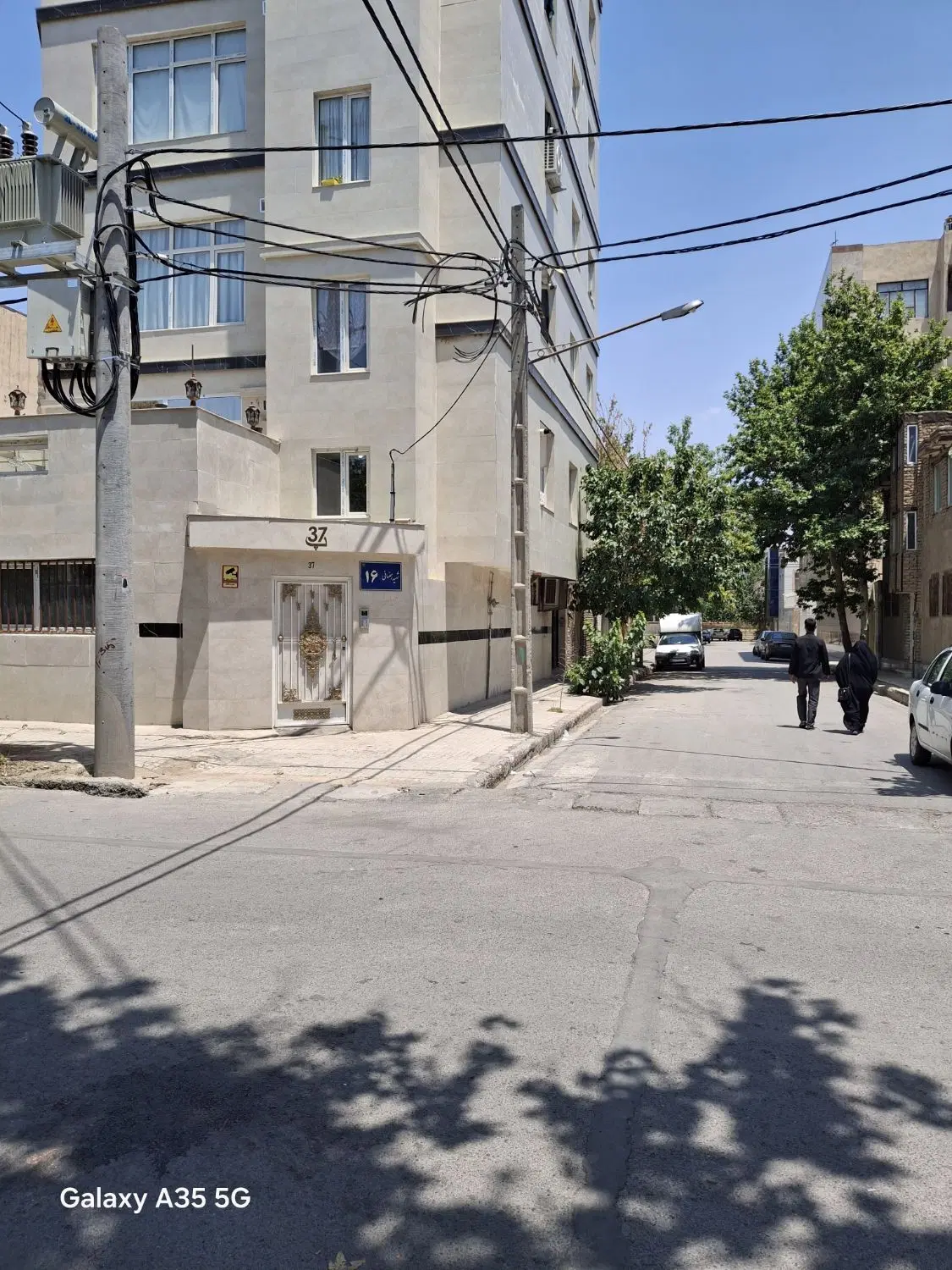 مغازه میخوام جاش آپارتمان میدم