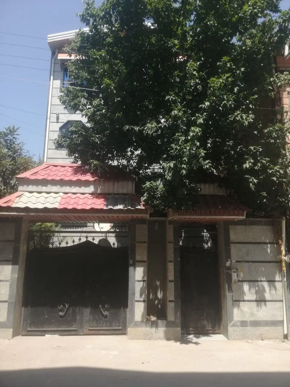 فروش منزل مسکونی سه خواب