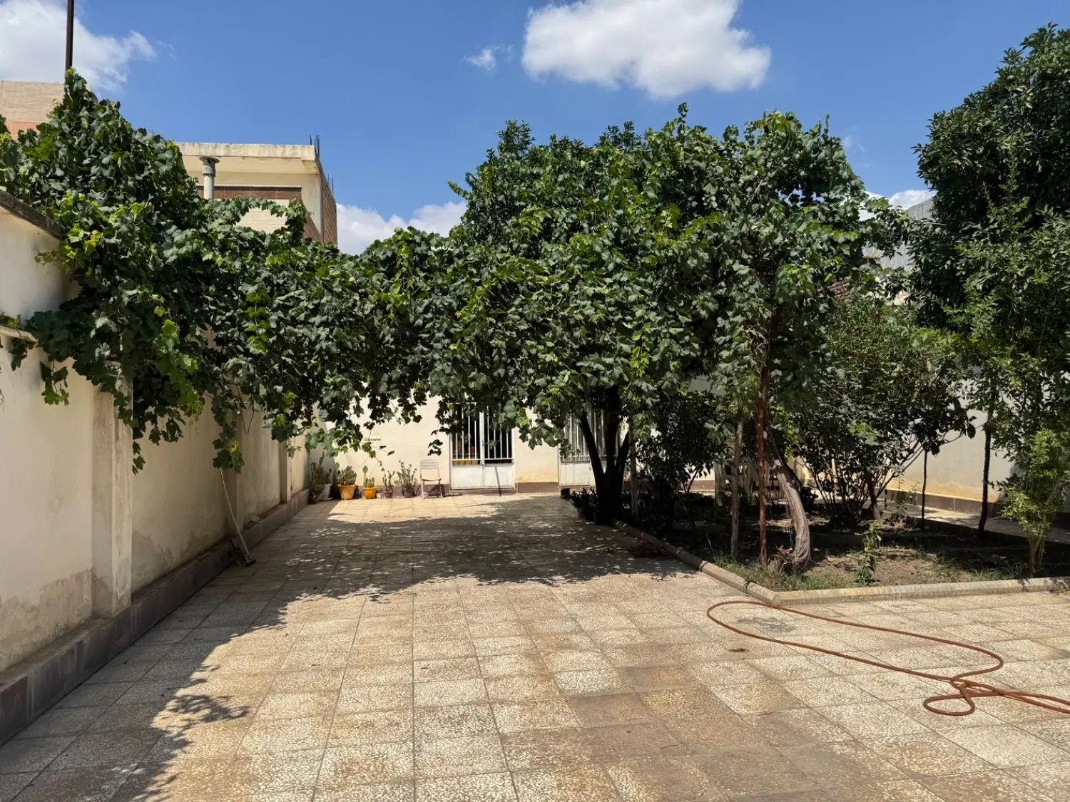 ویلایی ۴۲۵ متری