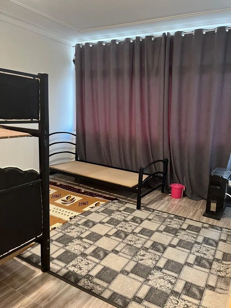 منزل اشتراکی دخترانه با وسیله