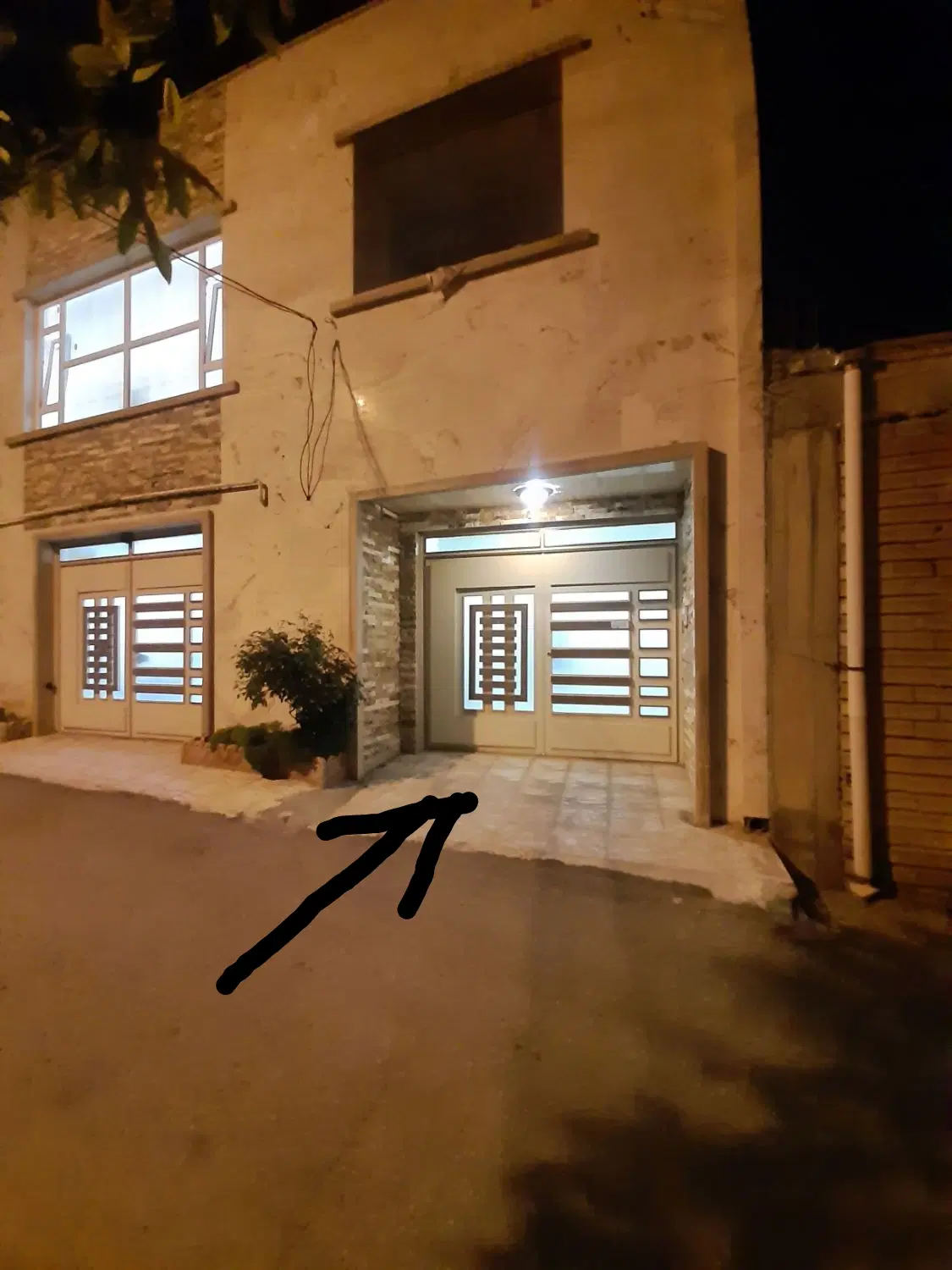 اجاره یکباب واحد مسکونی واقع در فرودگاه سابق