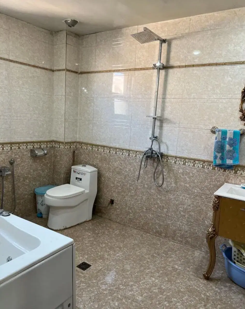 ۱۵۵متر ویلا تخلیه_سنددار_تهاتر و نقد_کاسبی_فوری