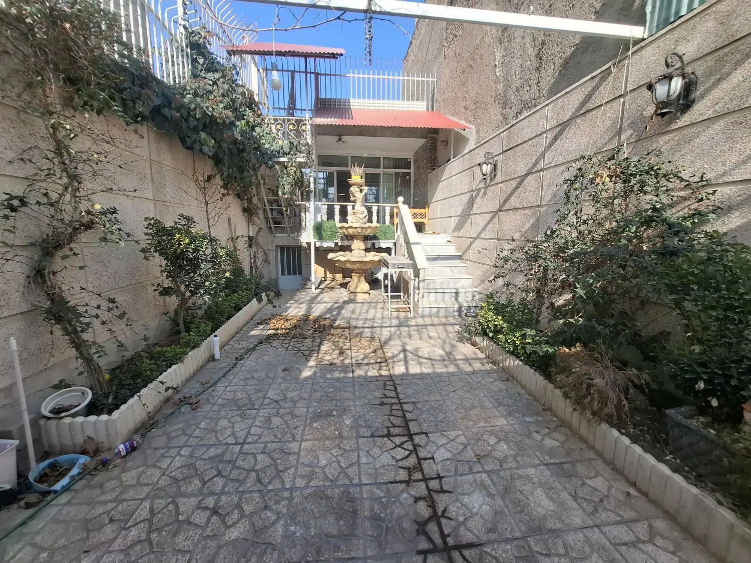 خانه ایی ویلایی کلاک احمدیه سند دار