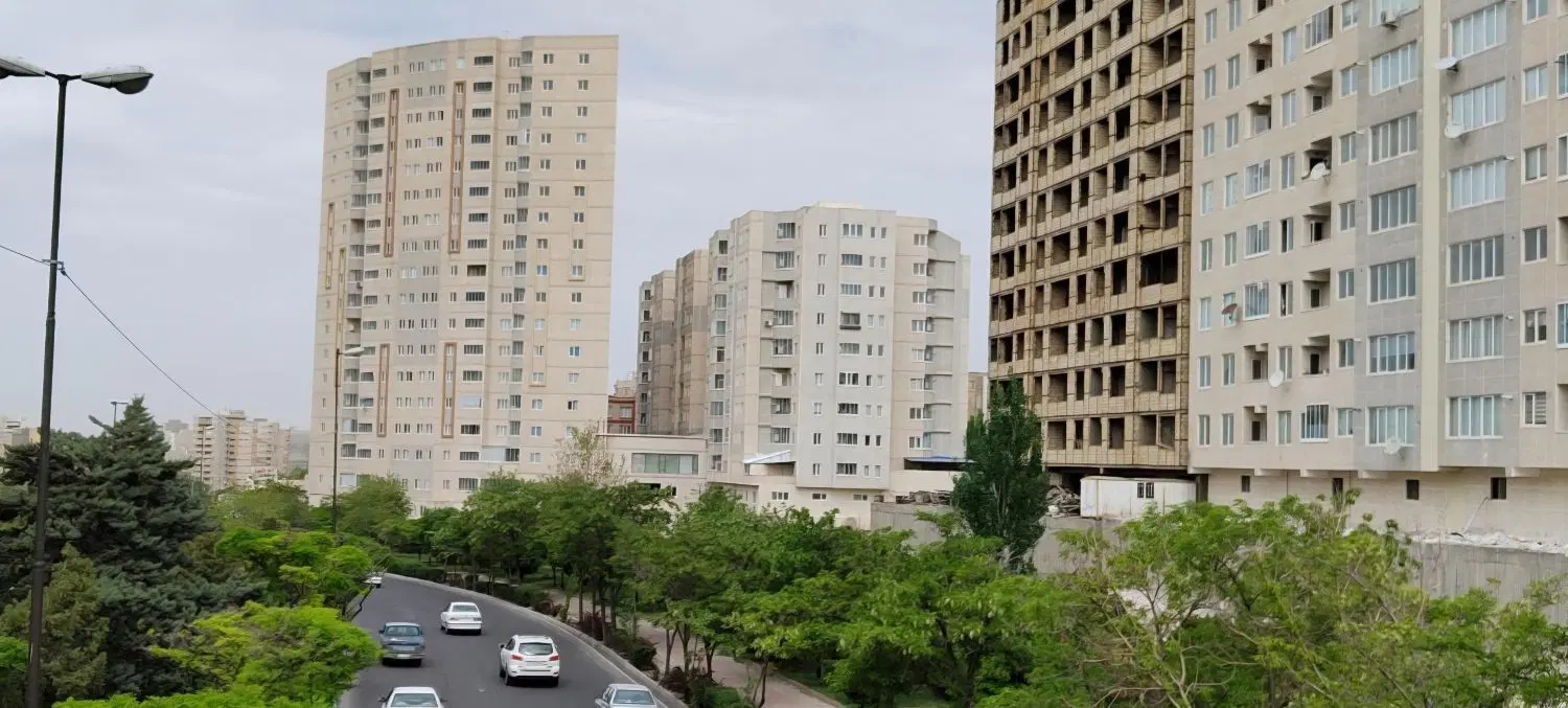 واحد ۹۰ متر ۲ خواب ۱۴۰۲ طبقه ۱۳ ولیعصر جنوبی سیمرغ