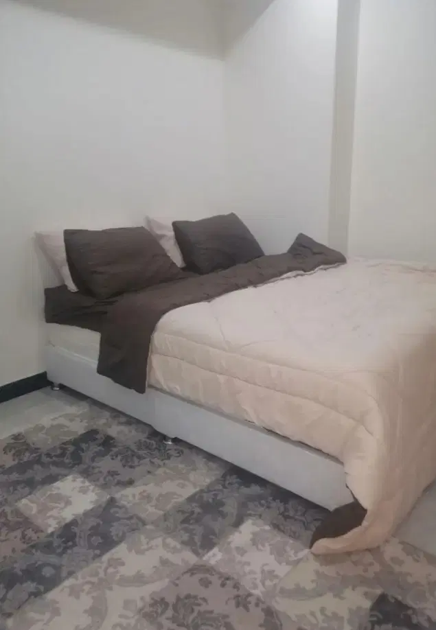 همخانه