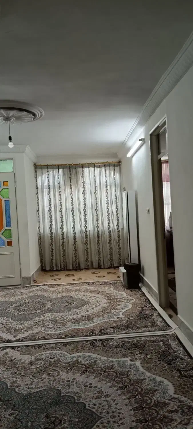 ویلایی راسته حرم طبرسی جنوبی ۶۴ سندملکی ۲طبقه مجزا