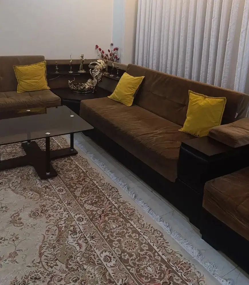 ساختمان کم واحد سه طبقه ۶واحد کم جمعیت وساکت