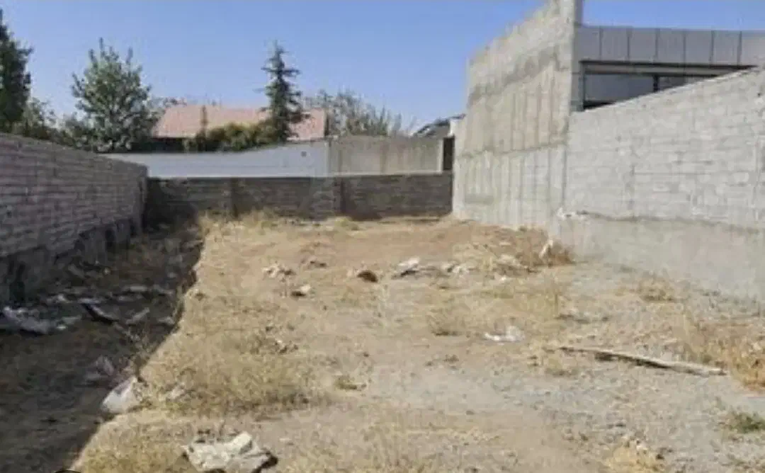 زمین ۲۰۰ متری شاهنامه ۴۱