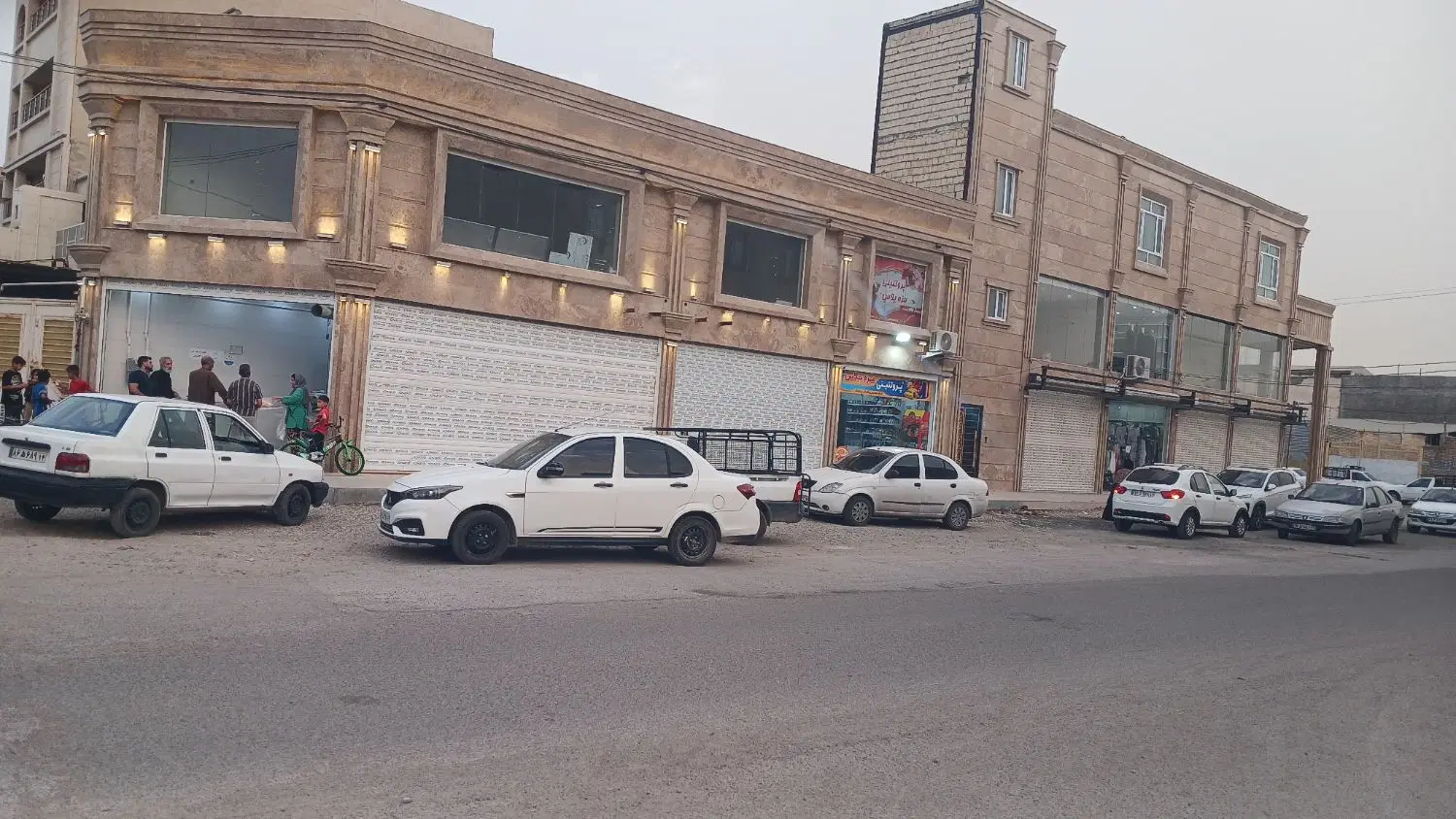 ۲۴ متر مغازه تجاری اخر آسفالت