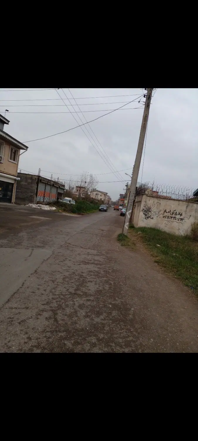 زمین ۸۵ متری گلها
