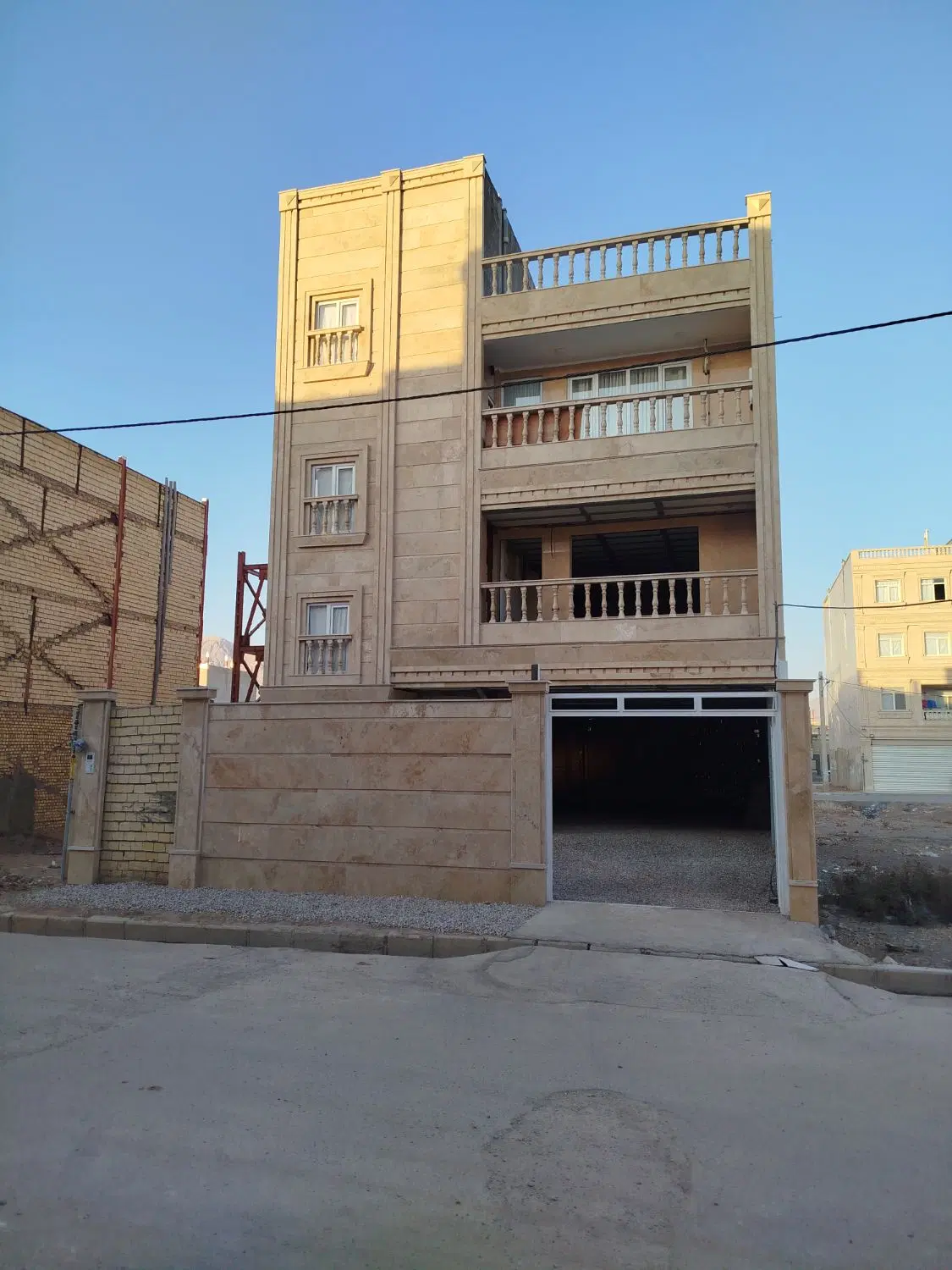 رهن کامل طبقه دوم باغ ارتش