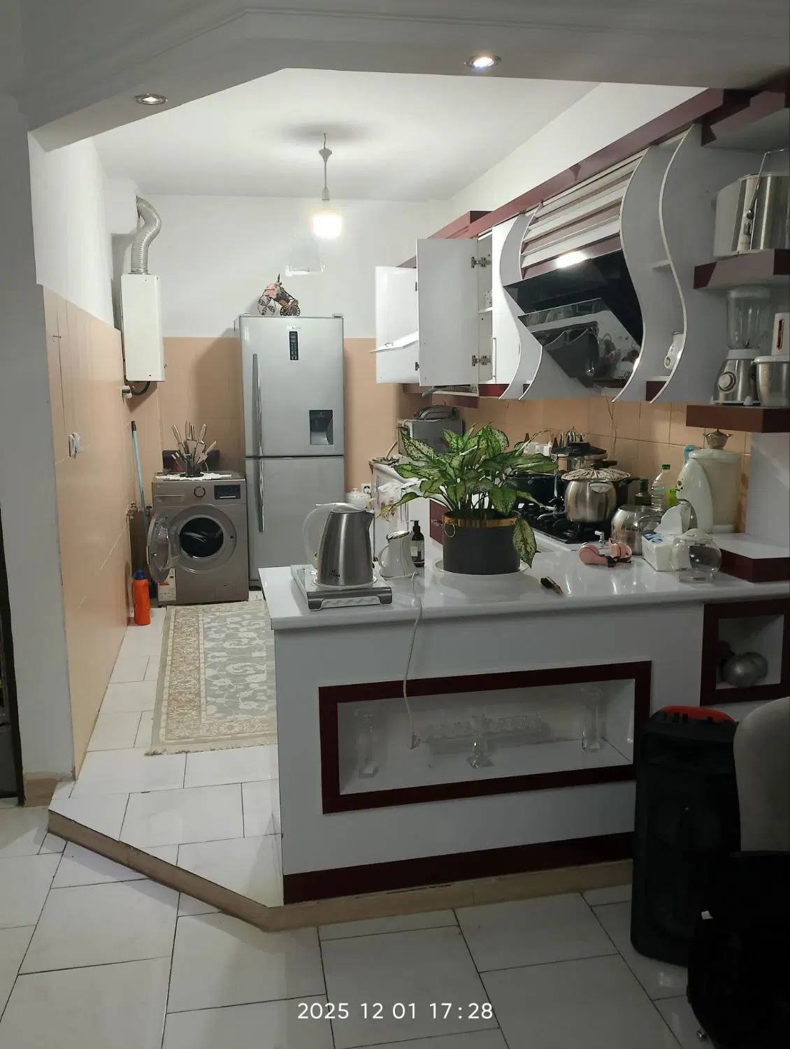 تاکسیرانی 70متر1خواب ط2 آسانسوردارهولوگرادار