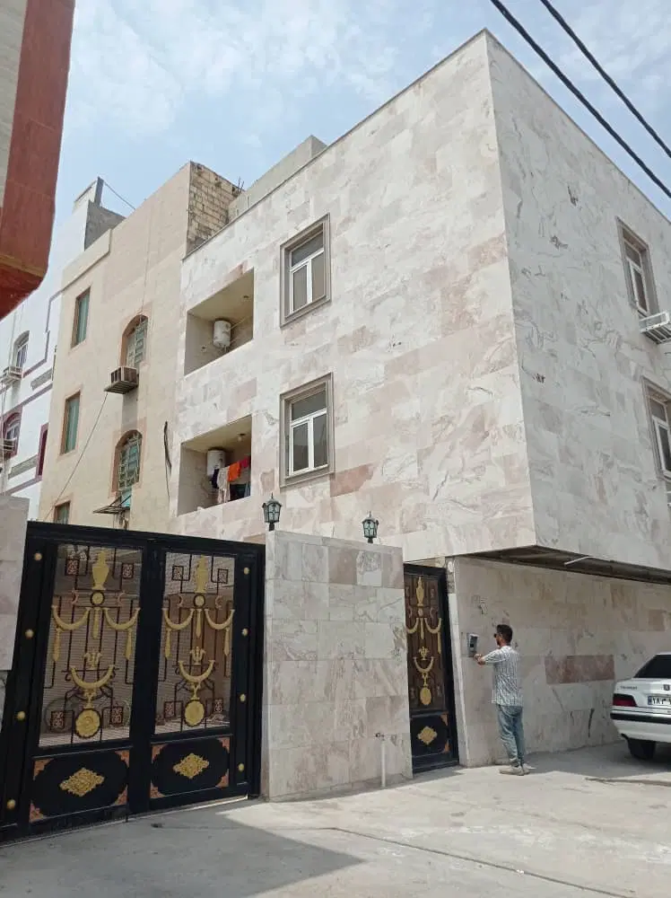 فروش  ساختمان ۲طبقه روی پیلت ویک  مغازه  بندرعباس