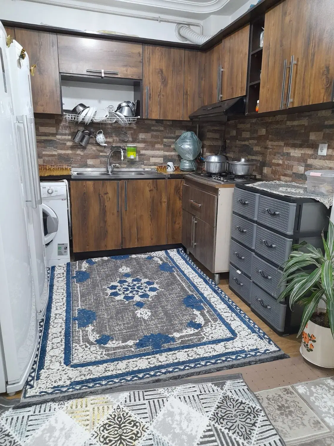 باسلام خدمت تمام عزیزان اینجور خونه پیدا نیستا