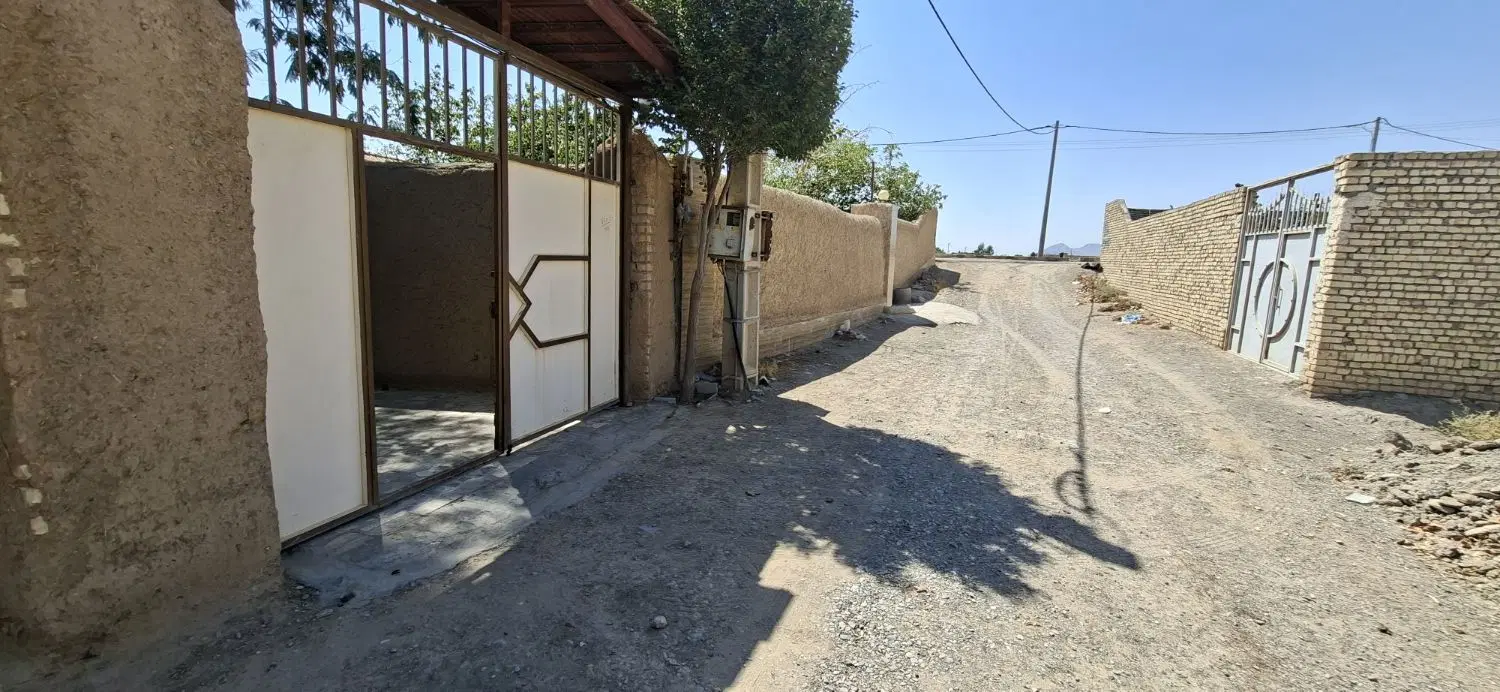 باغ فول امکانات در سروش بادران