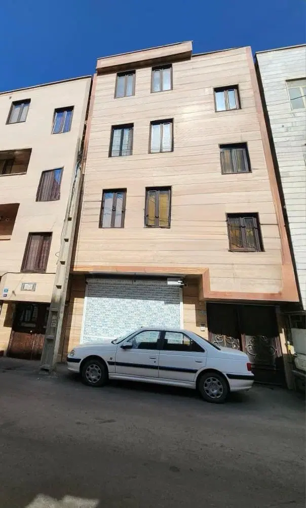 فروش 3طبقه نیم با مغازه در مرتضی گرد