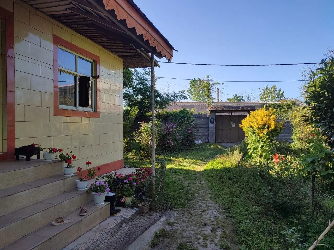 خانه ویلایی کلنگی قابل سکونت