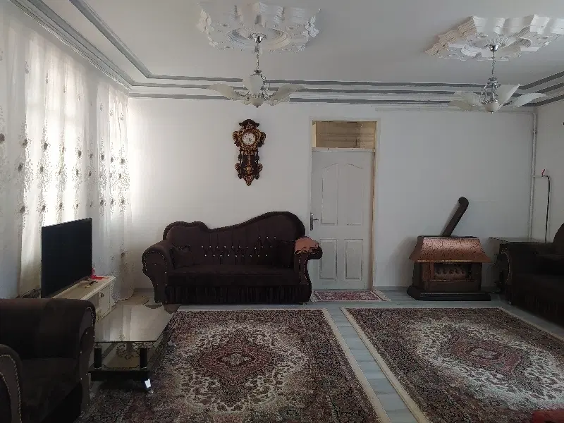 خانه و۳ مغازه
