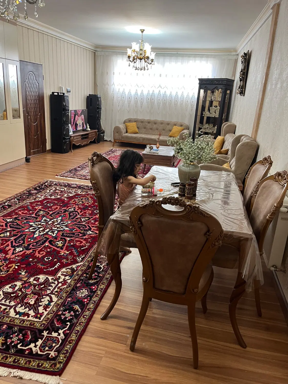 آپارتمان در مسیر گلکار و کوچه حسن