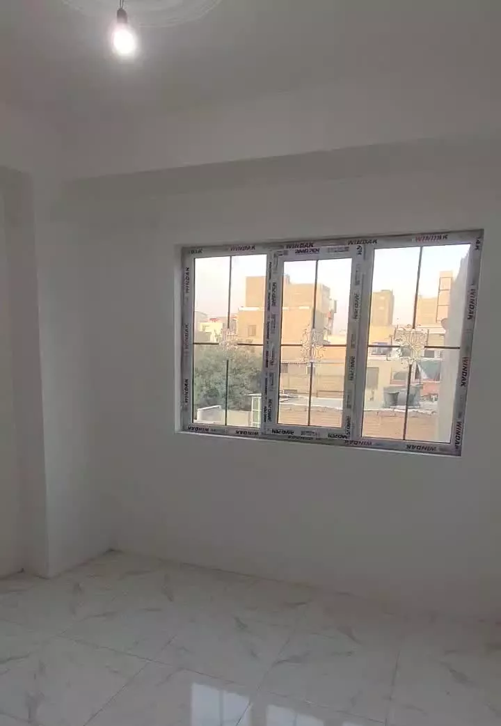 فروش واحد آپارتمان ۹۸متری کلید نخورده