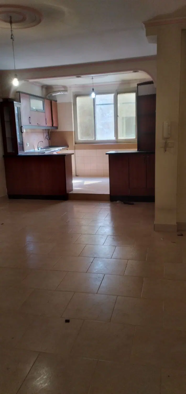۶۷ متری دو خواب پارکینگ در مسعودیه تک واحدی