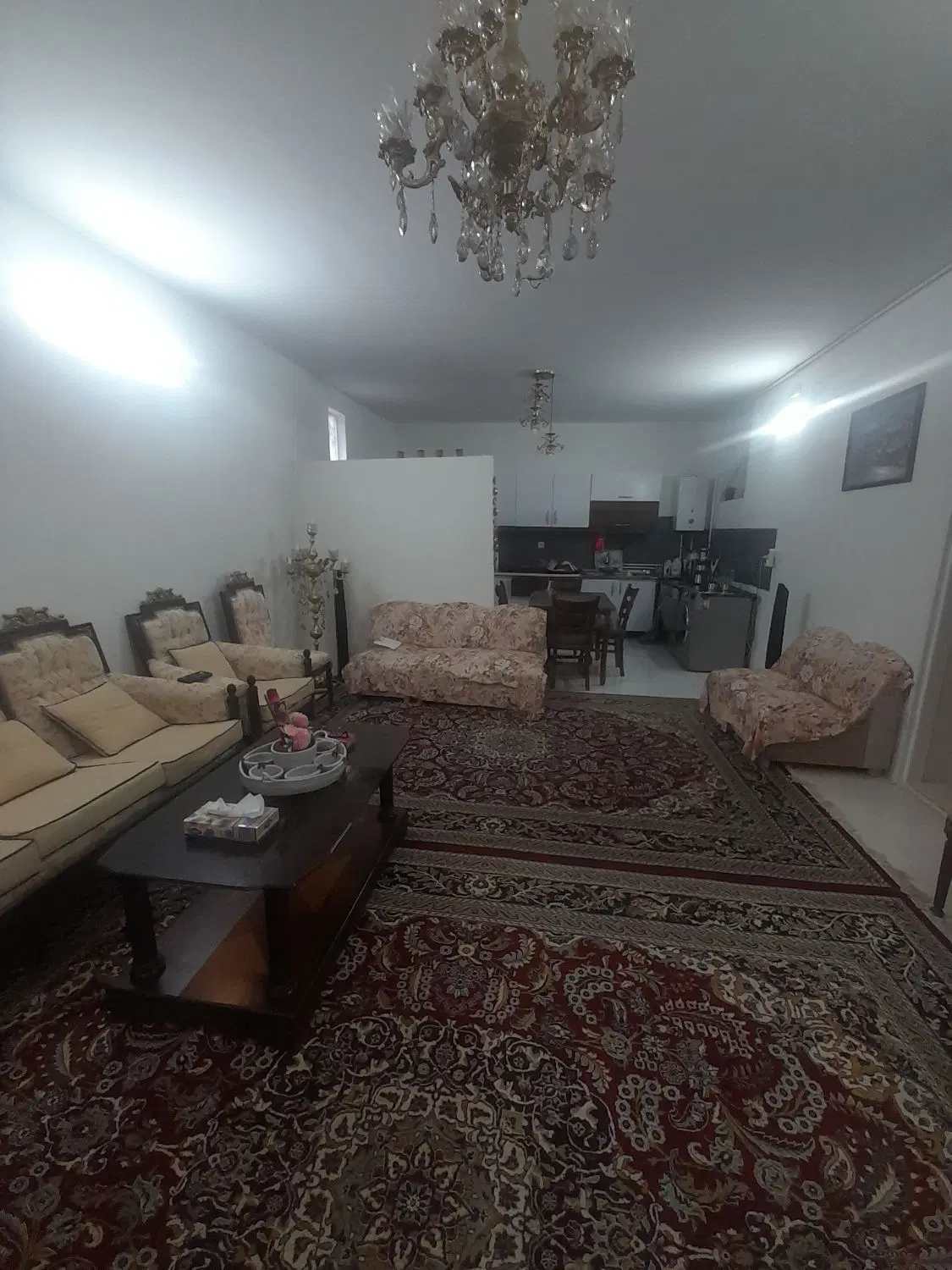 ویلایی 100 متری جاده طرقبه ( نزدیک ویلاژ توریست )
