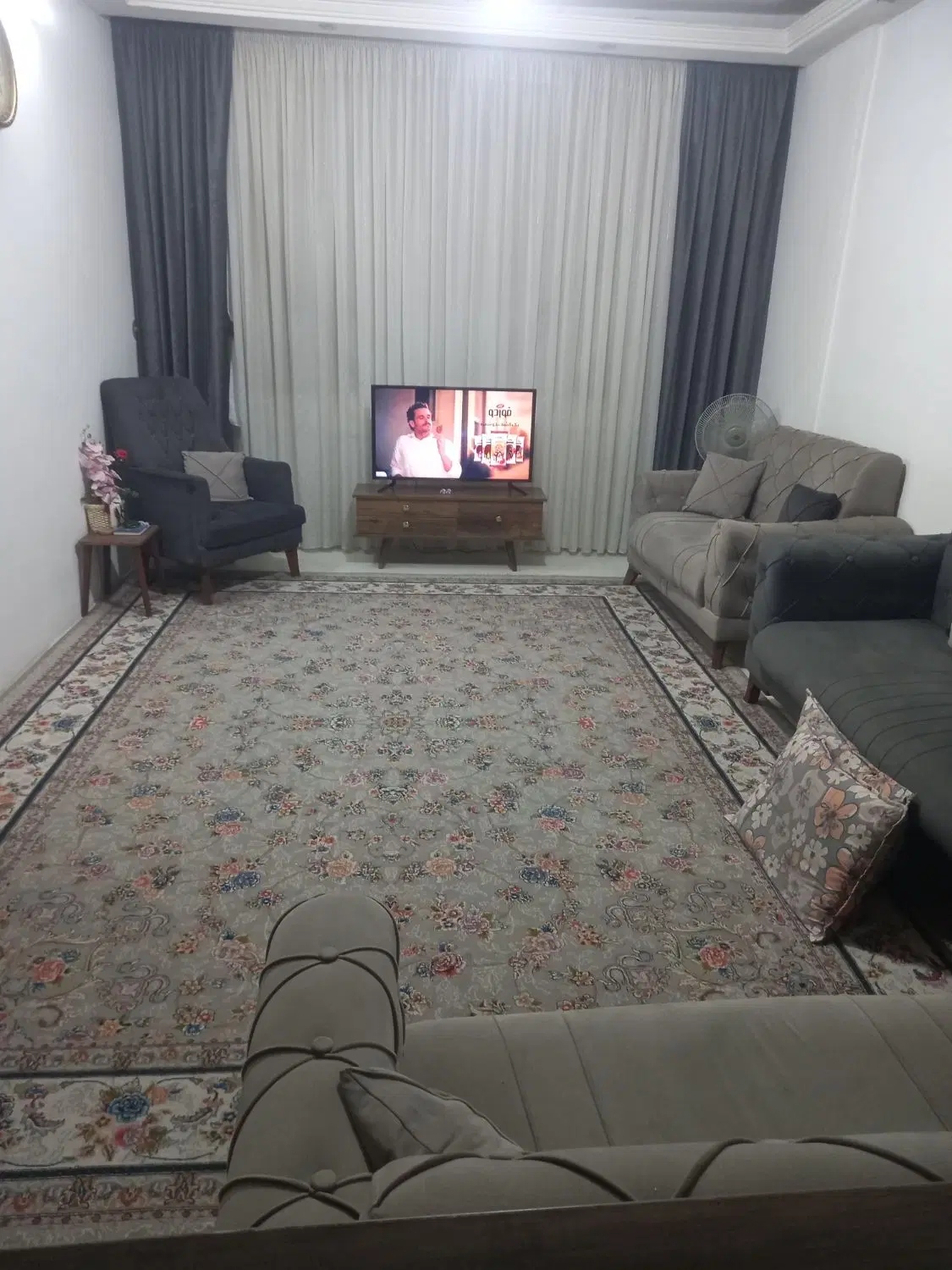 خونه اجاره ای عبادی ۹۰