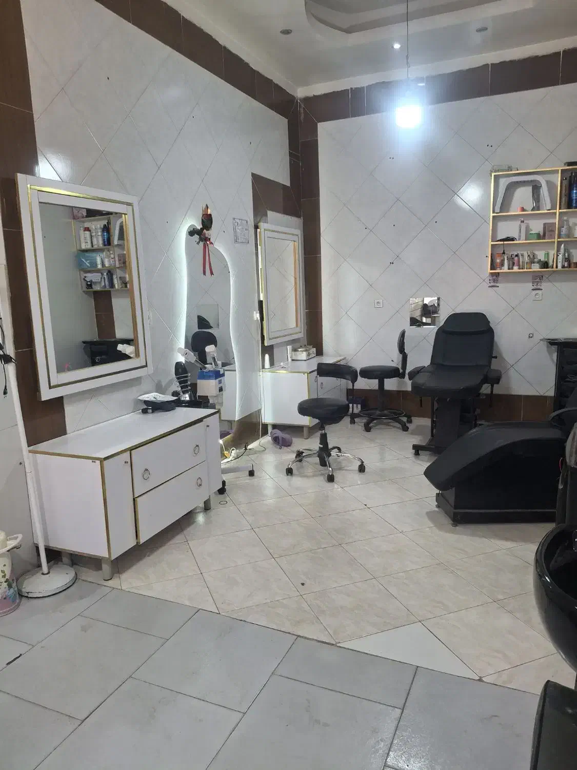 اجاره مغازه در ده متری امام خمینی