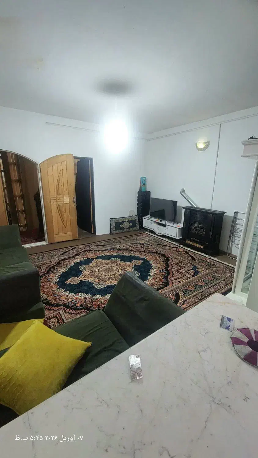 آپارتمان ۱۰۰ متری با طبقه دوم در ایثارگران