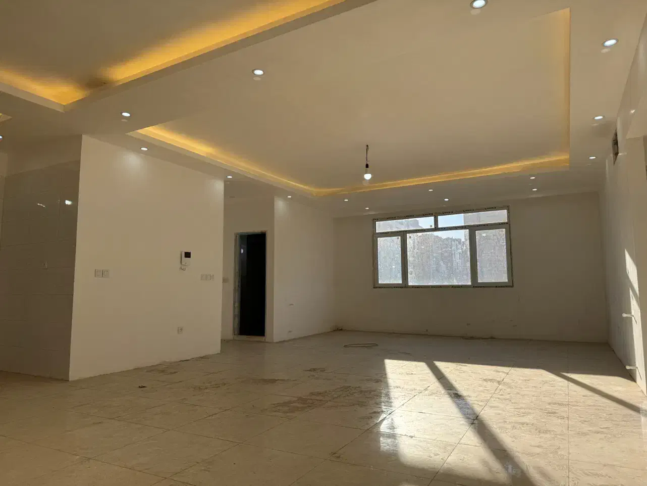 اپارتمان ۱۷۰ متری_فول_عدم خلاف دار (پشت شهرداری)