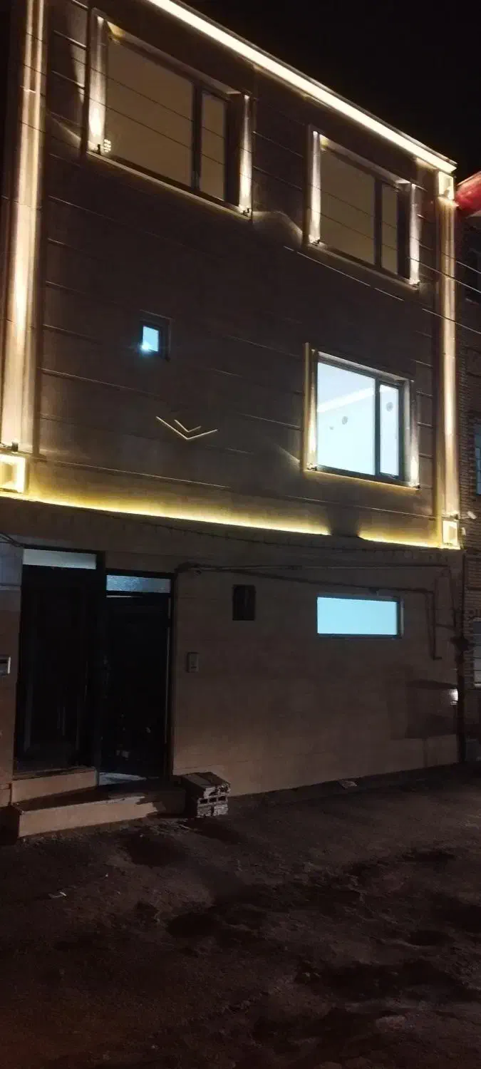 منزل مسکونی دو واحدی