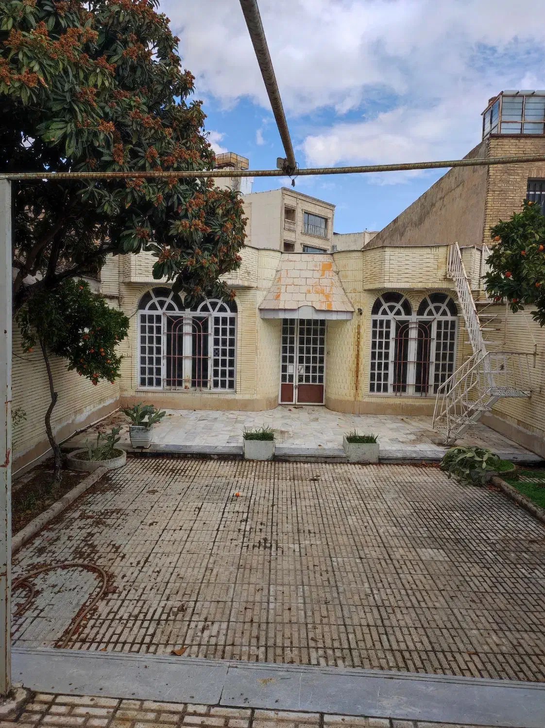 فروش منزل 390مترتاچارا