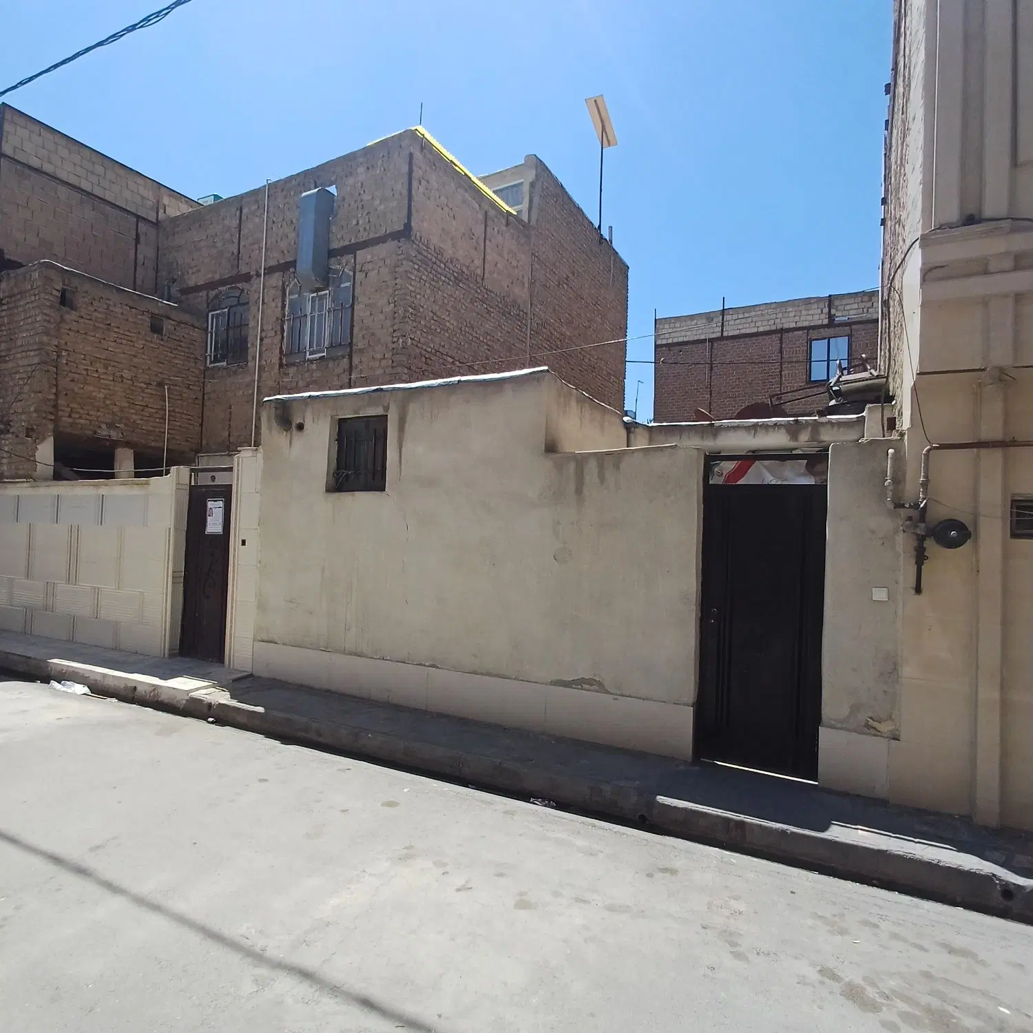 خانه ویلایی دوکله نزدیک جاده ساوه