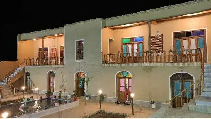 اقامتگاه بومگردی نگهدار