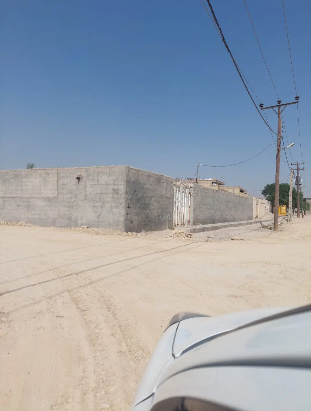 زمین دو نبش