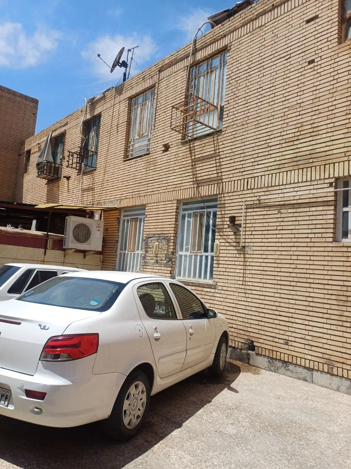 چهارواحدی طبقه بالاجنب گیت بوستان