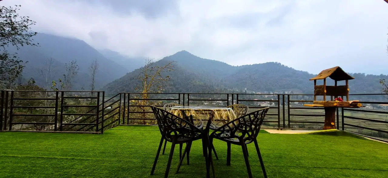 کلبه سوئیسی جکوزی دار شاه نشین